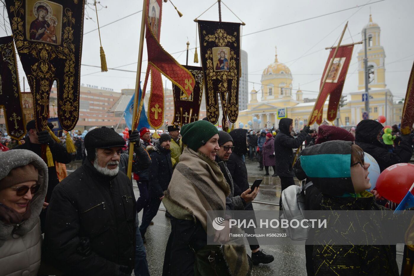 Пасхальный крестный ход 