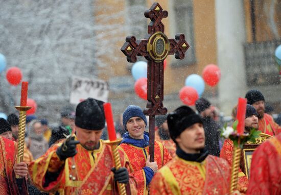 Пасхальный крестный ход 