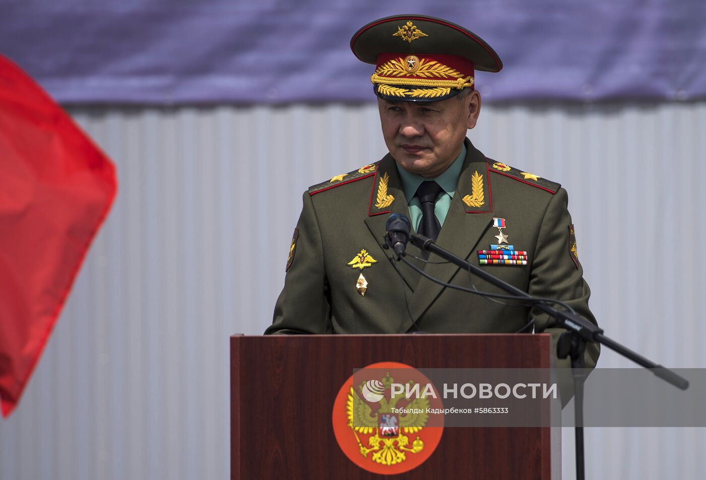 РФ передала Киргизии партию военной техники