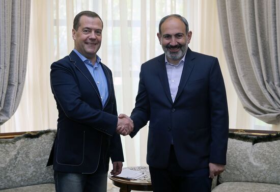 Визит премьер-министра РФ Д. Медведева в Армению