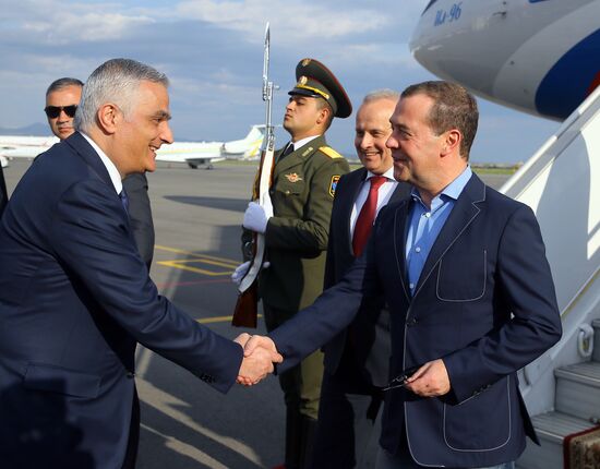 Визит премьер-министра РФ Д. Медведева в Армению