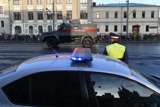 Прибытие военной техники на репетицию парада Победы