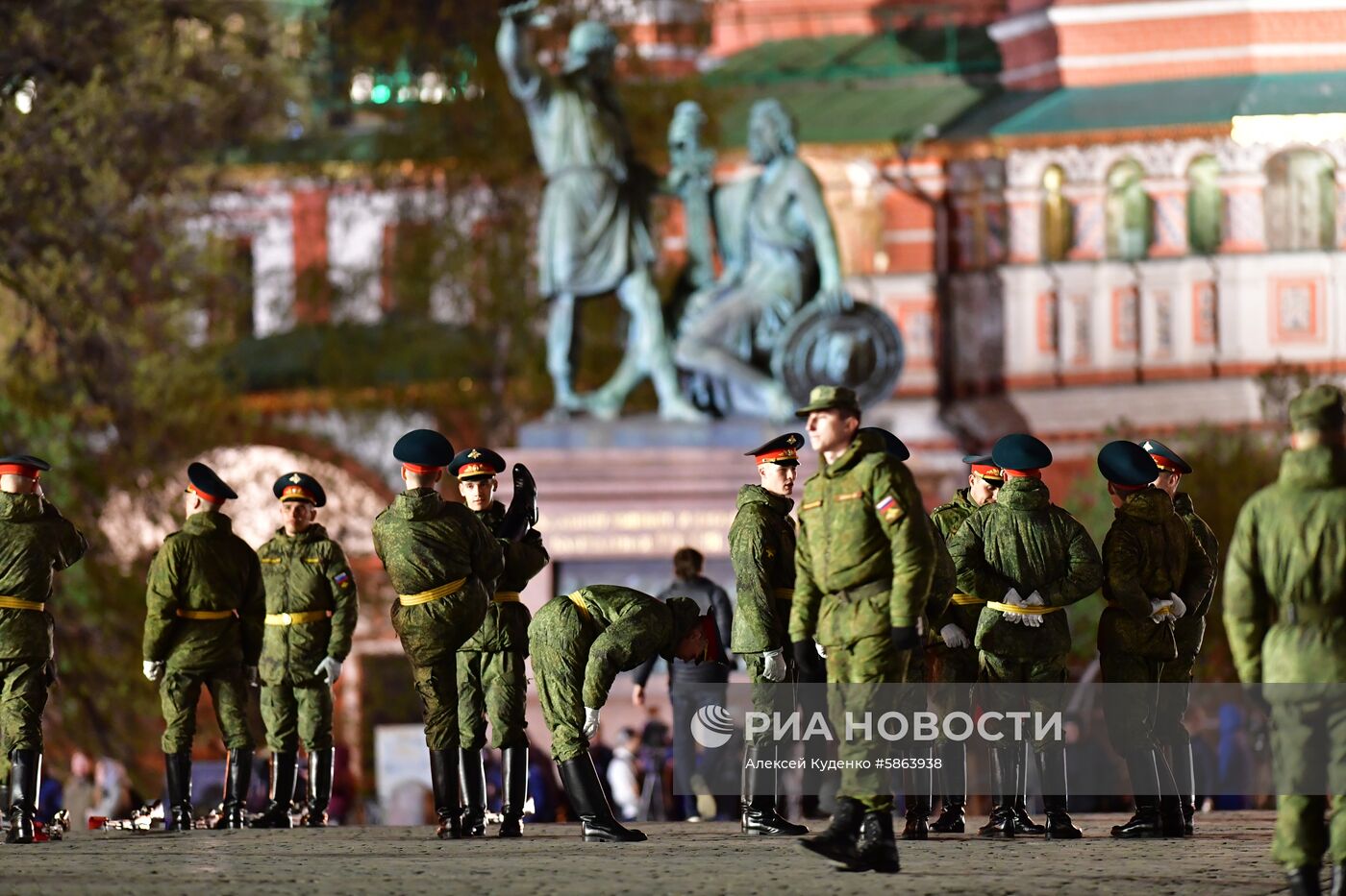 Ночная репетиция парада Победы