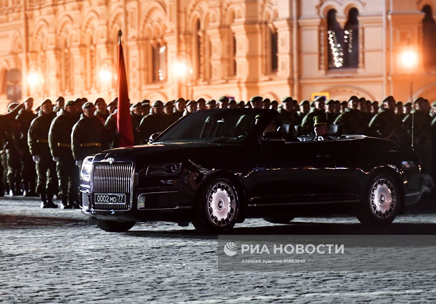 Ночная репетиция парада Победы