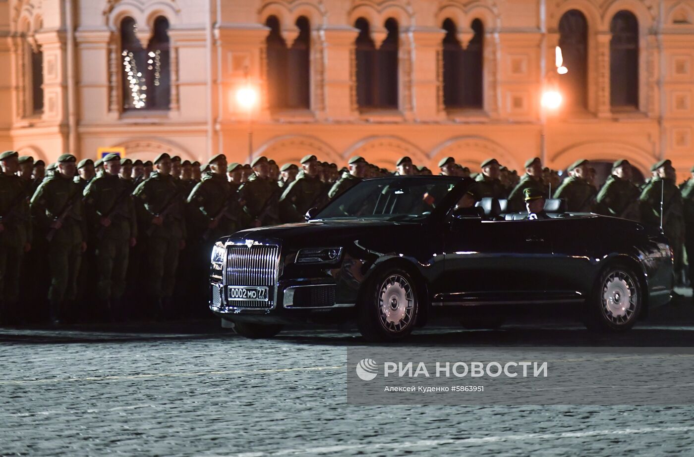 Ночная репетиция парада Победы