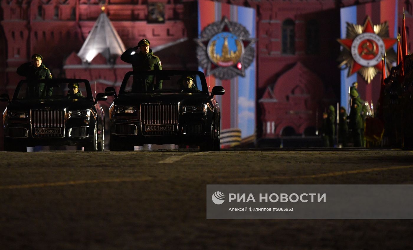 Ночная репетиция парада Победы