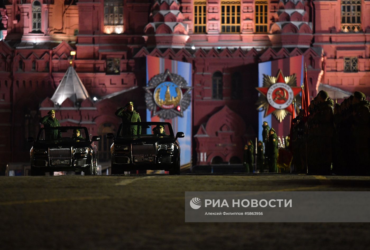 Ночная репетиция парада Победы