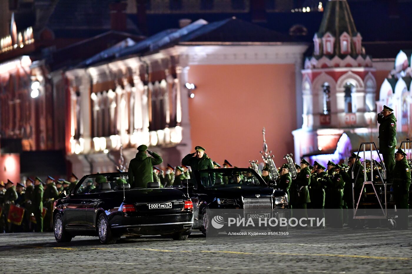 Ночная репетиция парада Победы