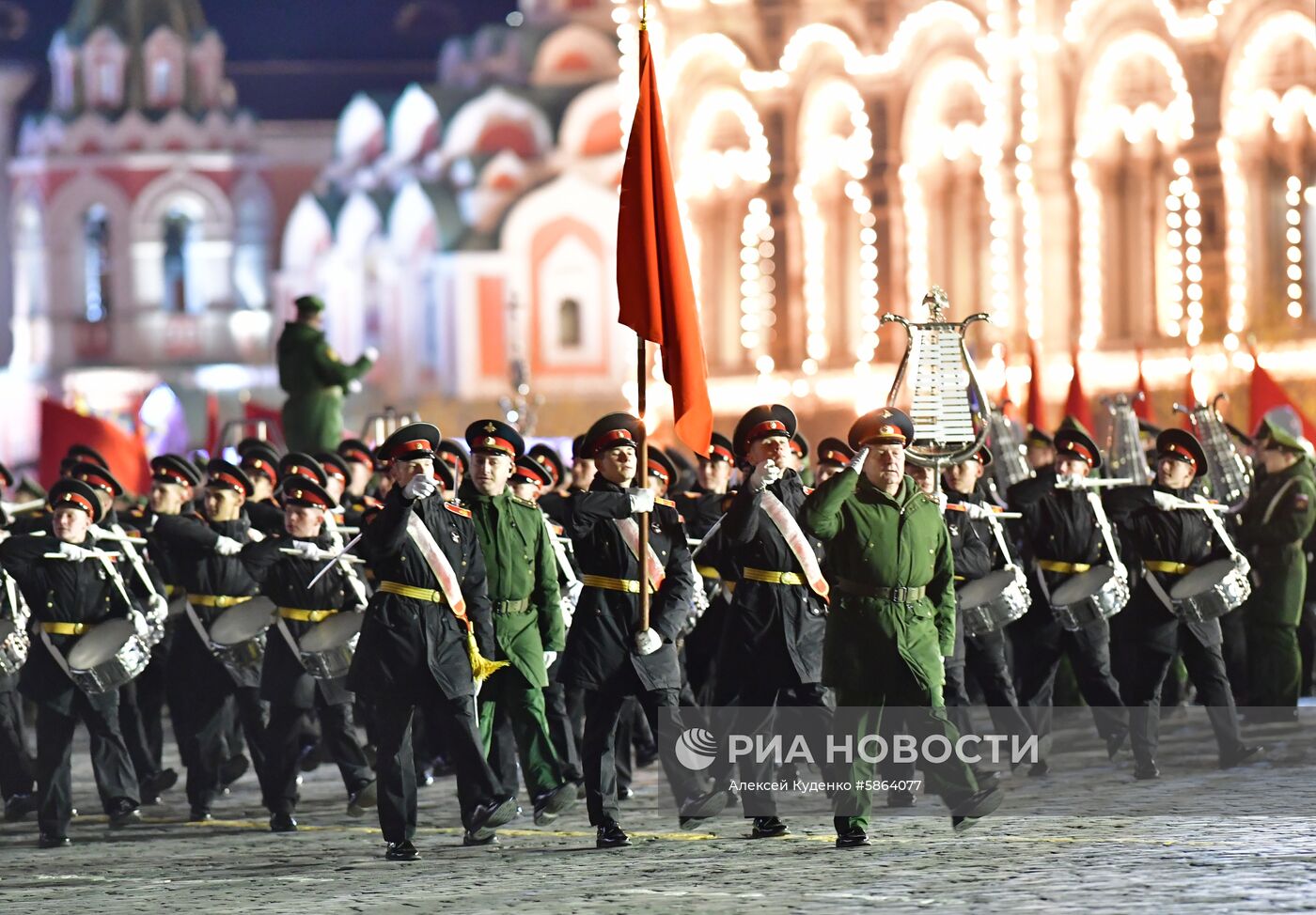 Ночная репетиция парада Победы