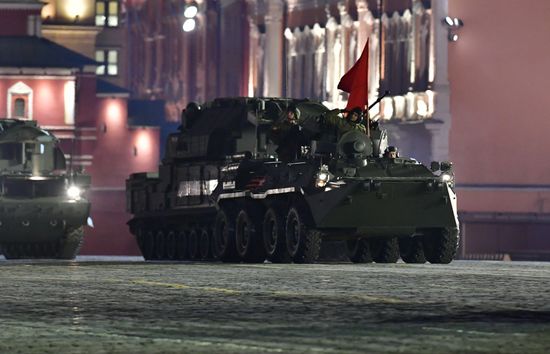Ночная репетиция парада Победы