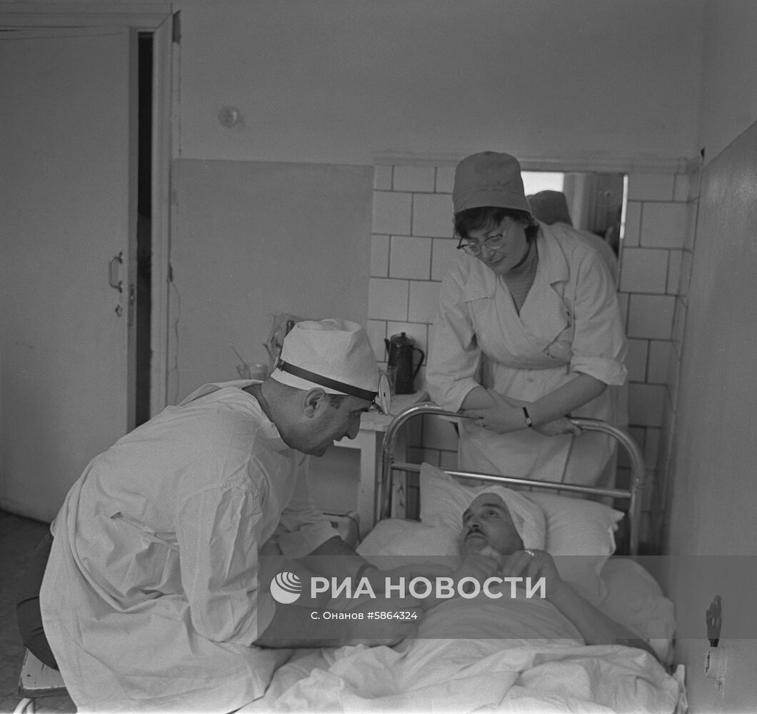 Советский оториноларинголог Симон Хечинашвили