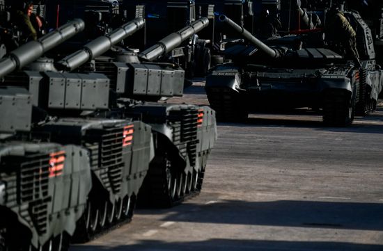 Прибытие военной техники на репетицию парада Победы