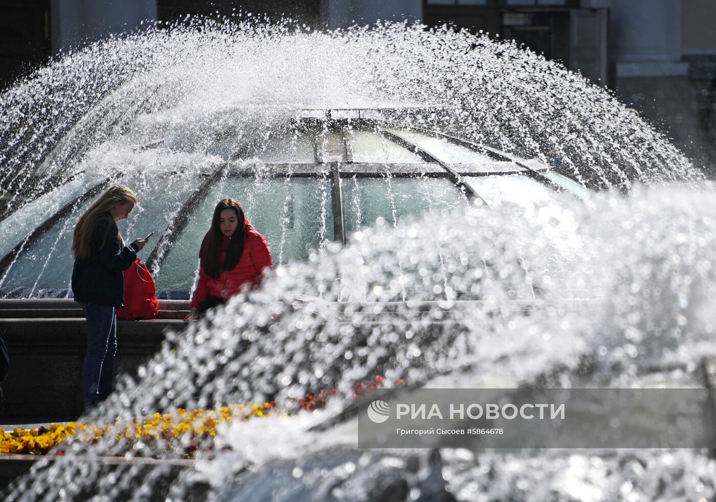 Открытие сезона фонтанов в Москве