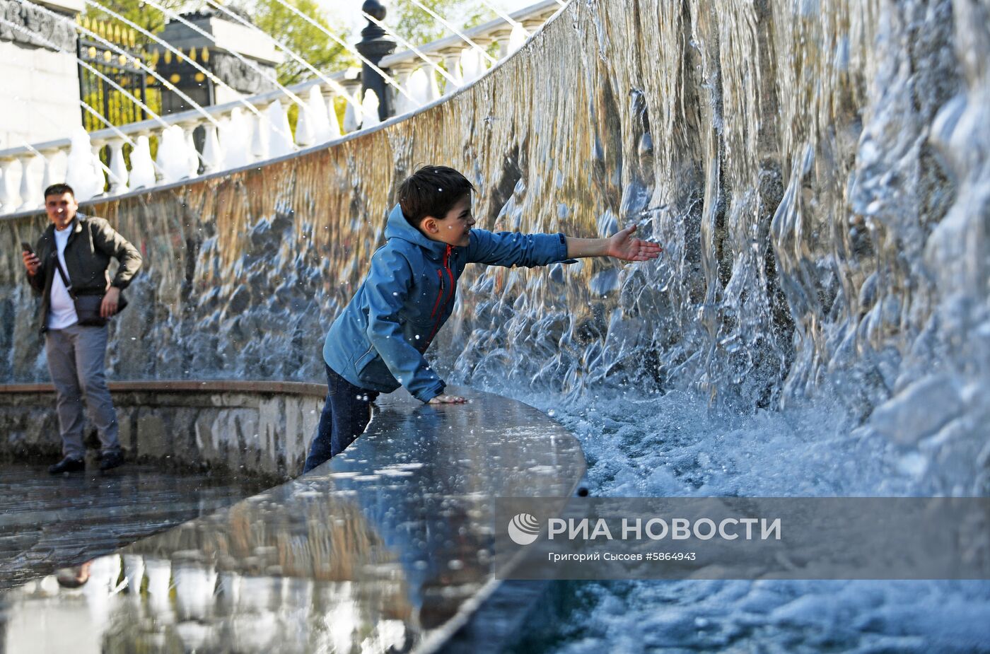 Открытие сезона фонтанов в Москве