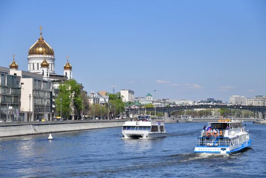 Весенняя Москва