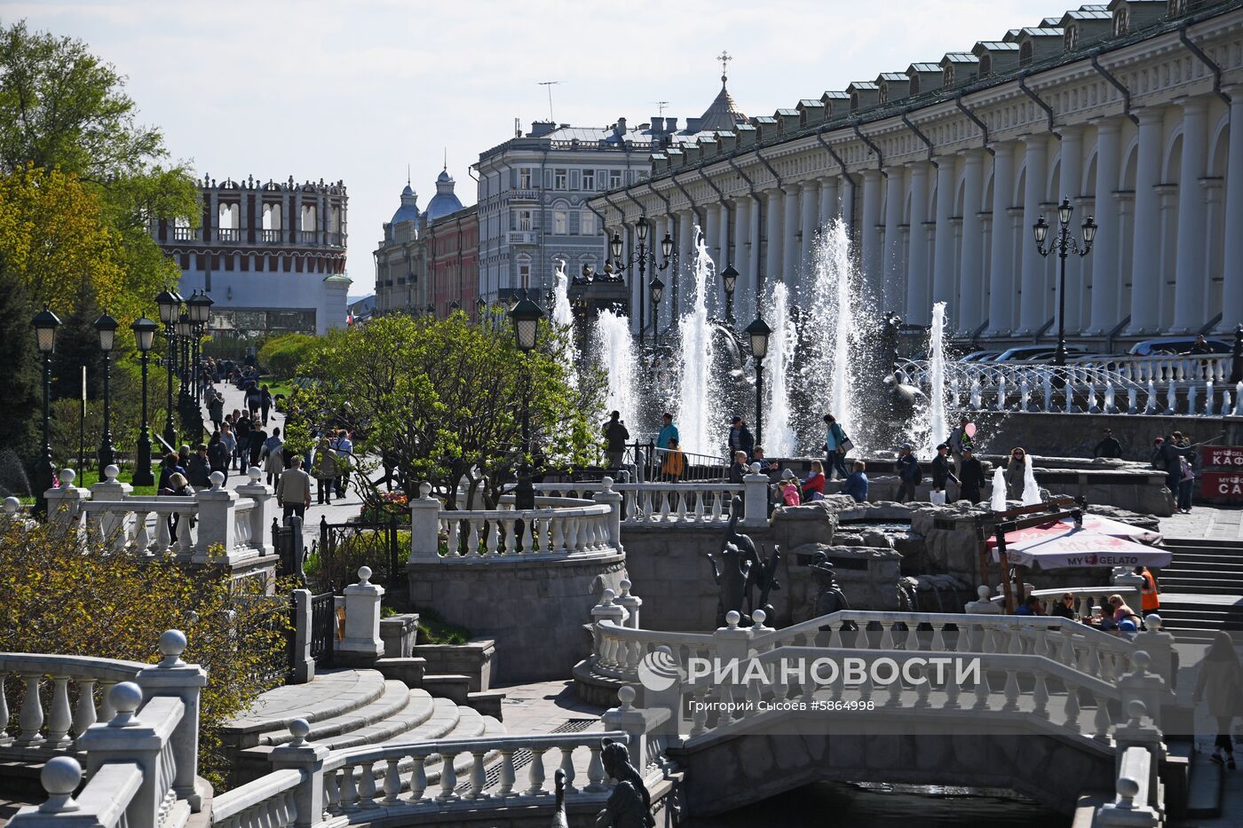 Открытие сезона фонтанов в Москве