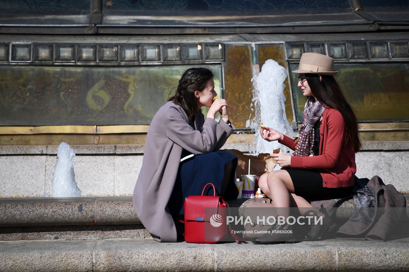 Открытие сезона фонтанов в Москве