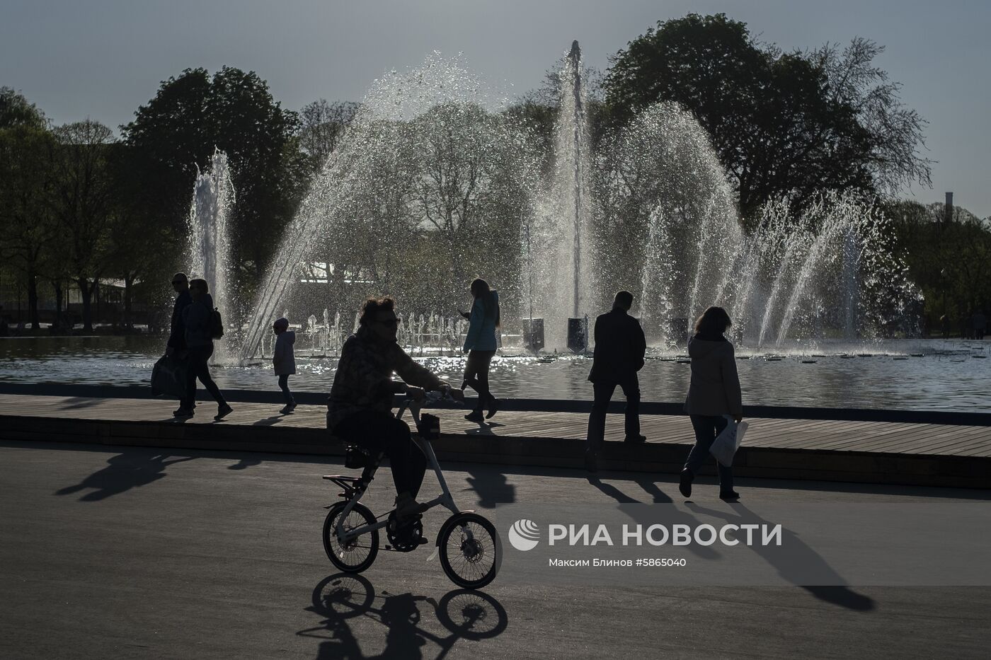 Открытие сезона фонтанов в Москве