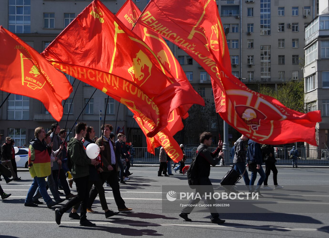 Шествие и митинг КПРФ