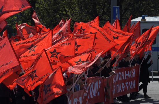 Шествие и митинг КПРФ