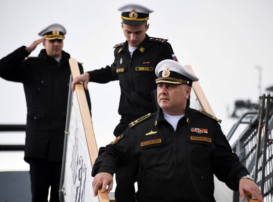 Отряд кораблей Северного флота прибыл во Владивосток