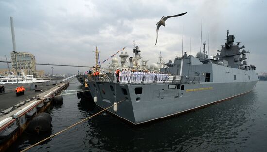 Отряд кораблей Северного флота прибыл во Владивосток