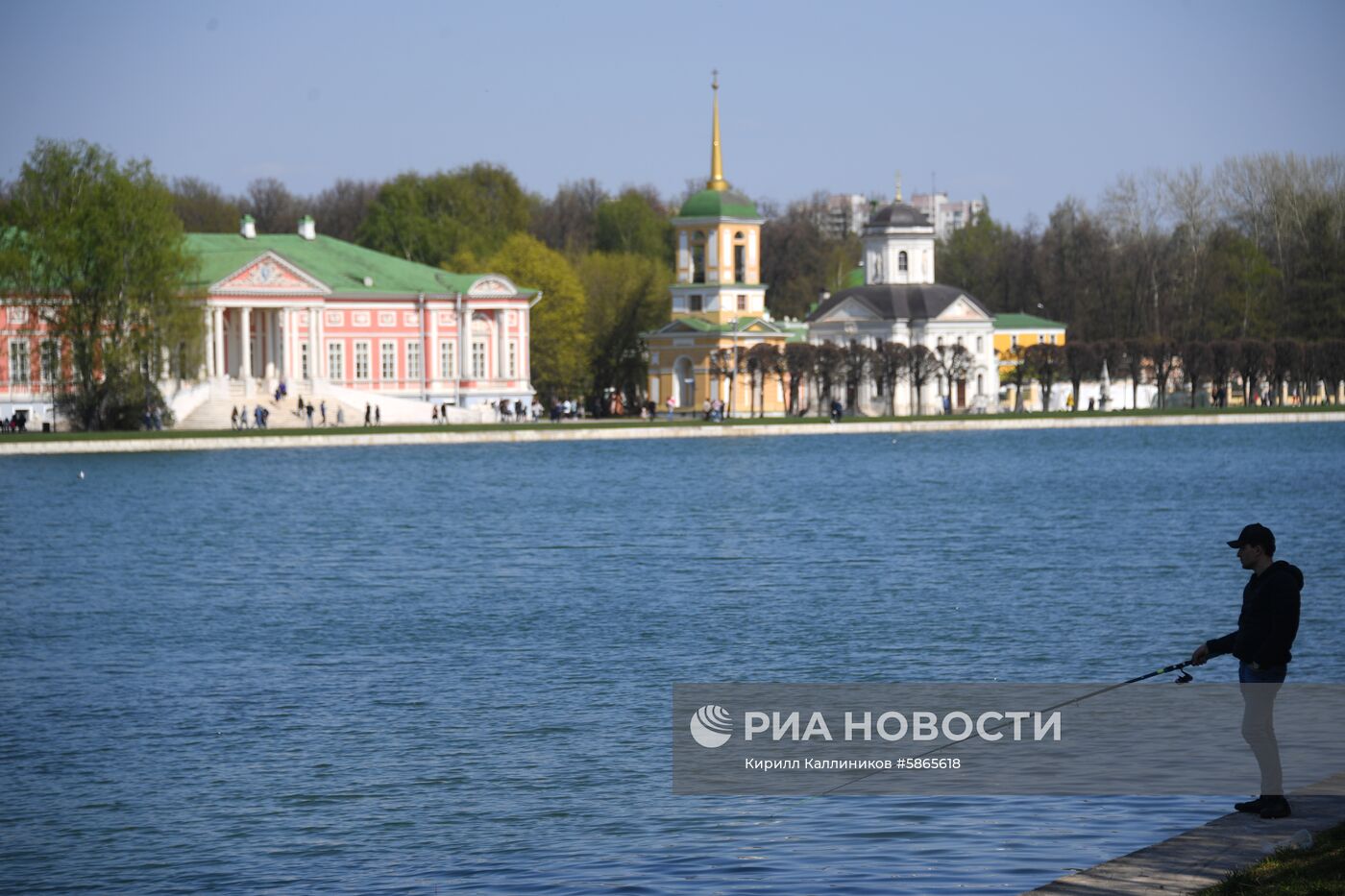 Отдых горожан в парках Москвы 