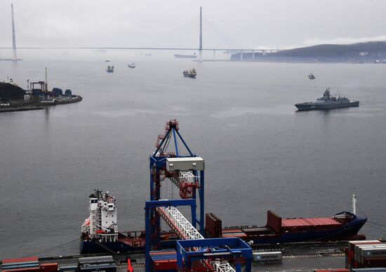 Отряд кораблей Северного флота прибыл во Владивосток