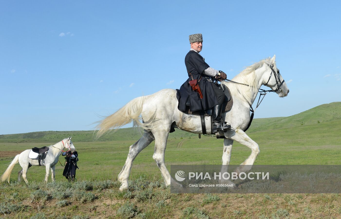 В Чечне установлен мировой рекорд по числу участников в конном походе