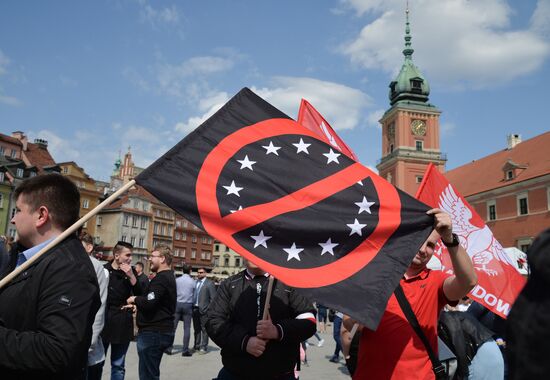 Марш против ЕС в Варшаве