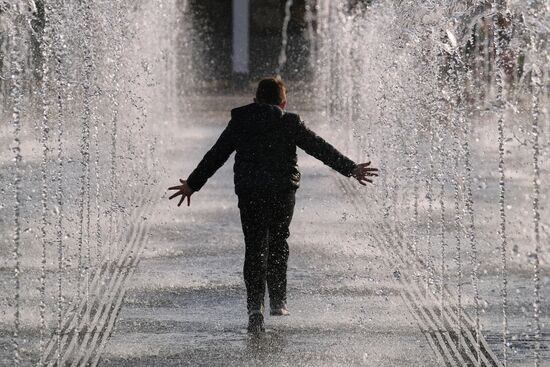 Отдых горожан в парках Москвы 