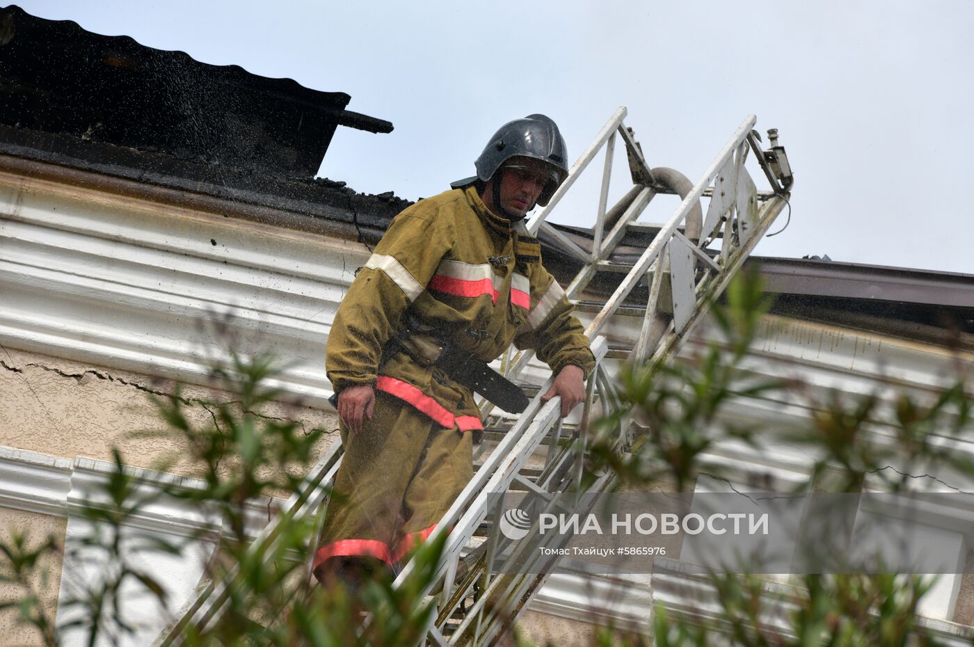 Пожар в здании русской школы в Сухуме