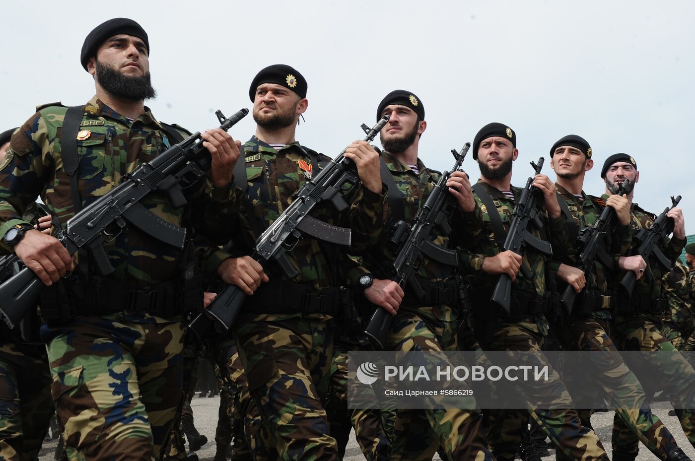 Репетиция парада Победы в Грозном