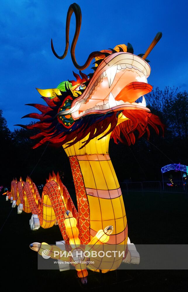 Фестиваль гигантских китайских фонарей в Калининграде
