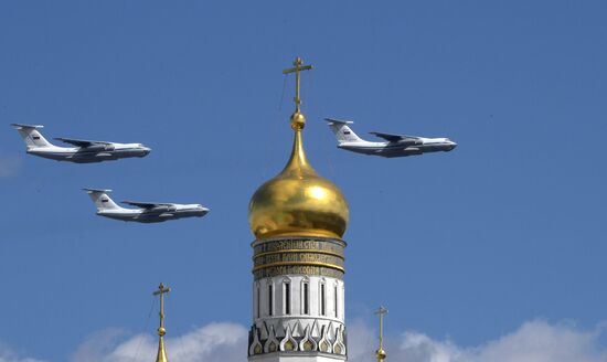 Репетиция воздушной части парада Победы в Москве