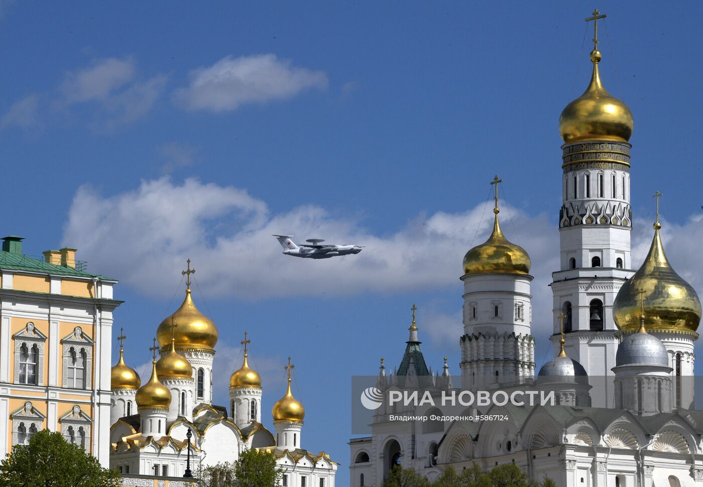 Репетиция воздушной части парада Победы в Москве