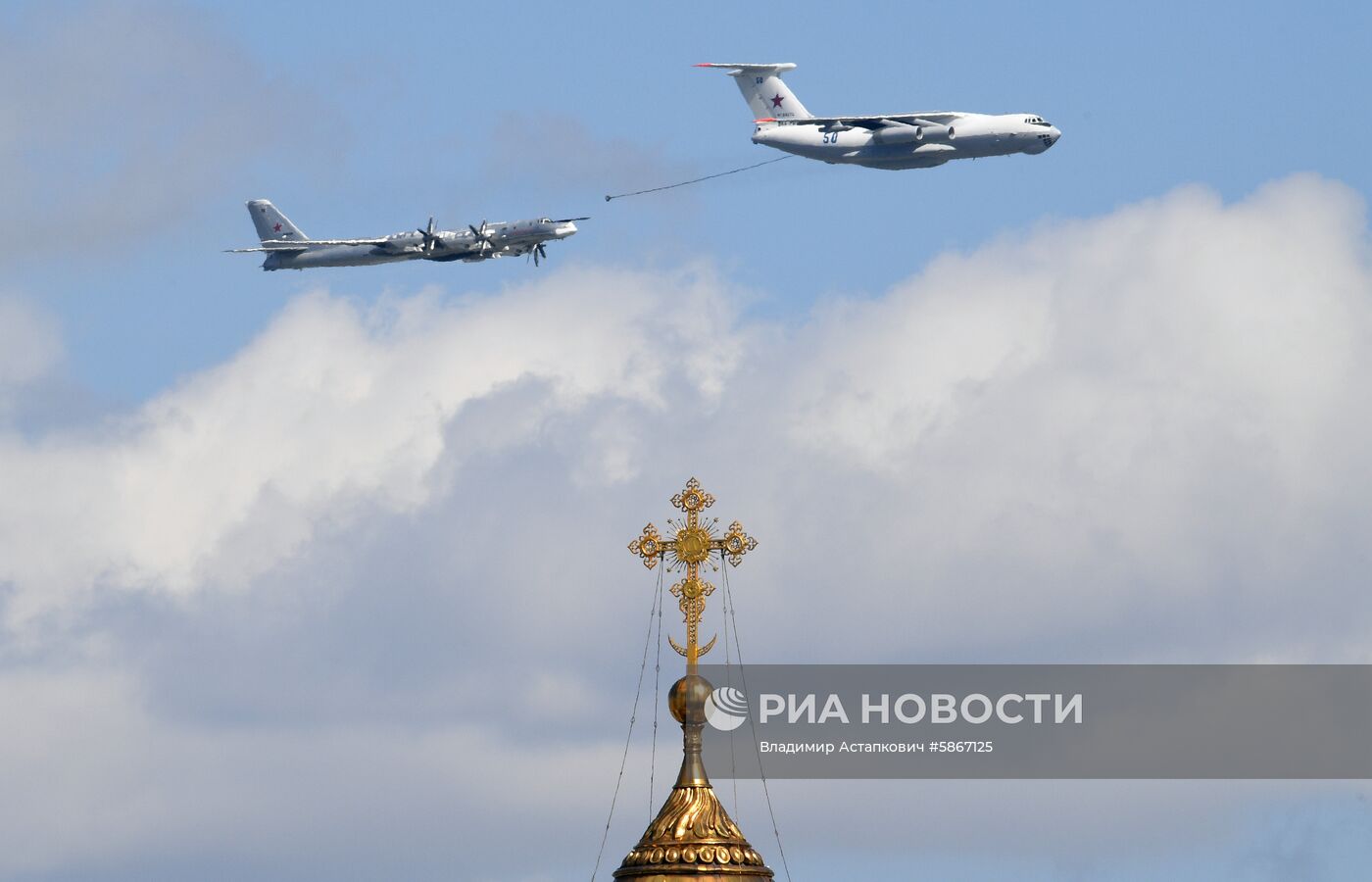 Репетиция воздушной части парада Победы в Москве