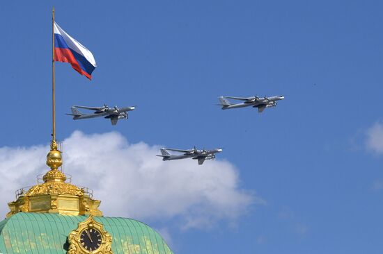 Репетиция воздушной части парада Победы в Москве