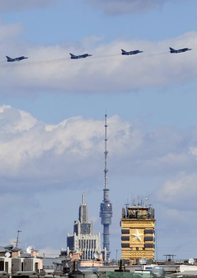 Репетиция воздушной части парада Победы в Москве