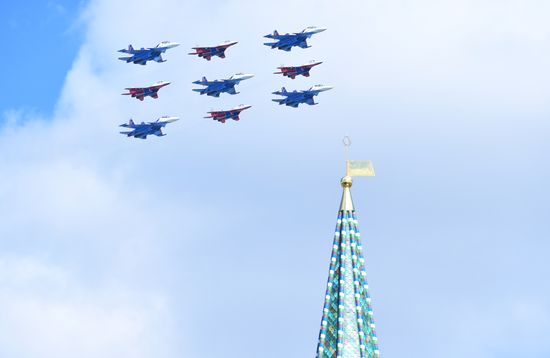 Репетиция воздушной части парада Победы в Москве