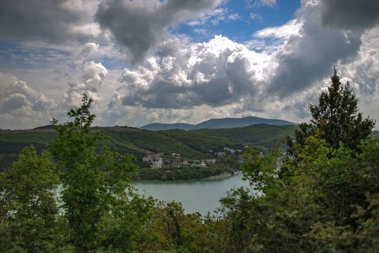 Село Абрау-Дюрсо в Краснодарском крае