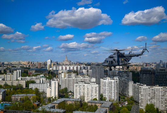 Репетиция воздушной части парада Победы в Москве