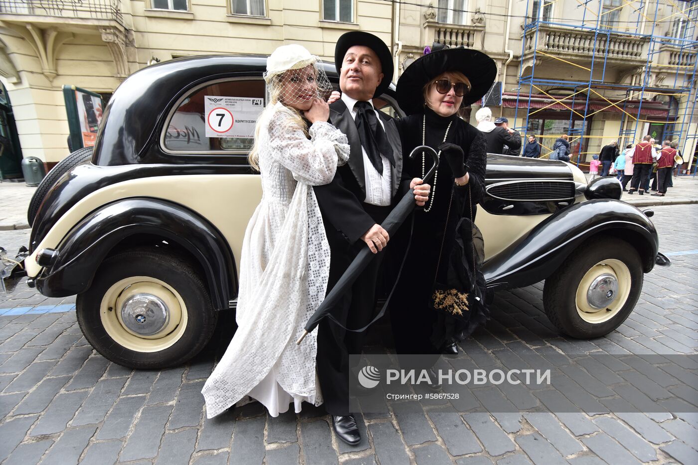 Карнавальное шествие в честь Дня города во Львове