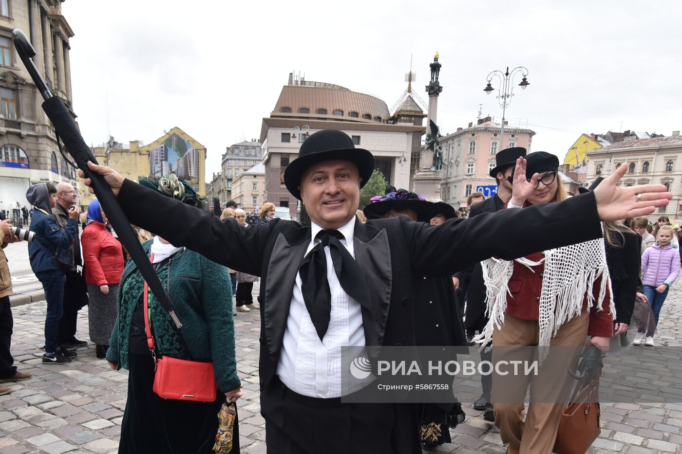 Карнавальное шествие в честь Дня города во Львове