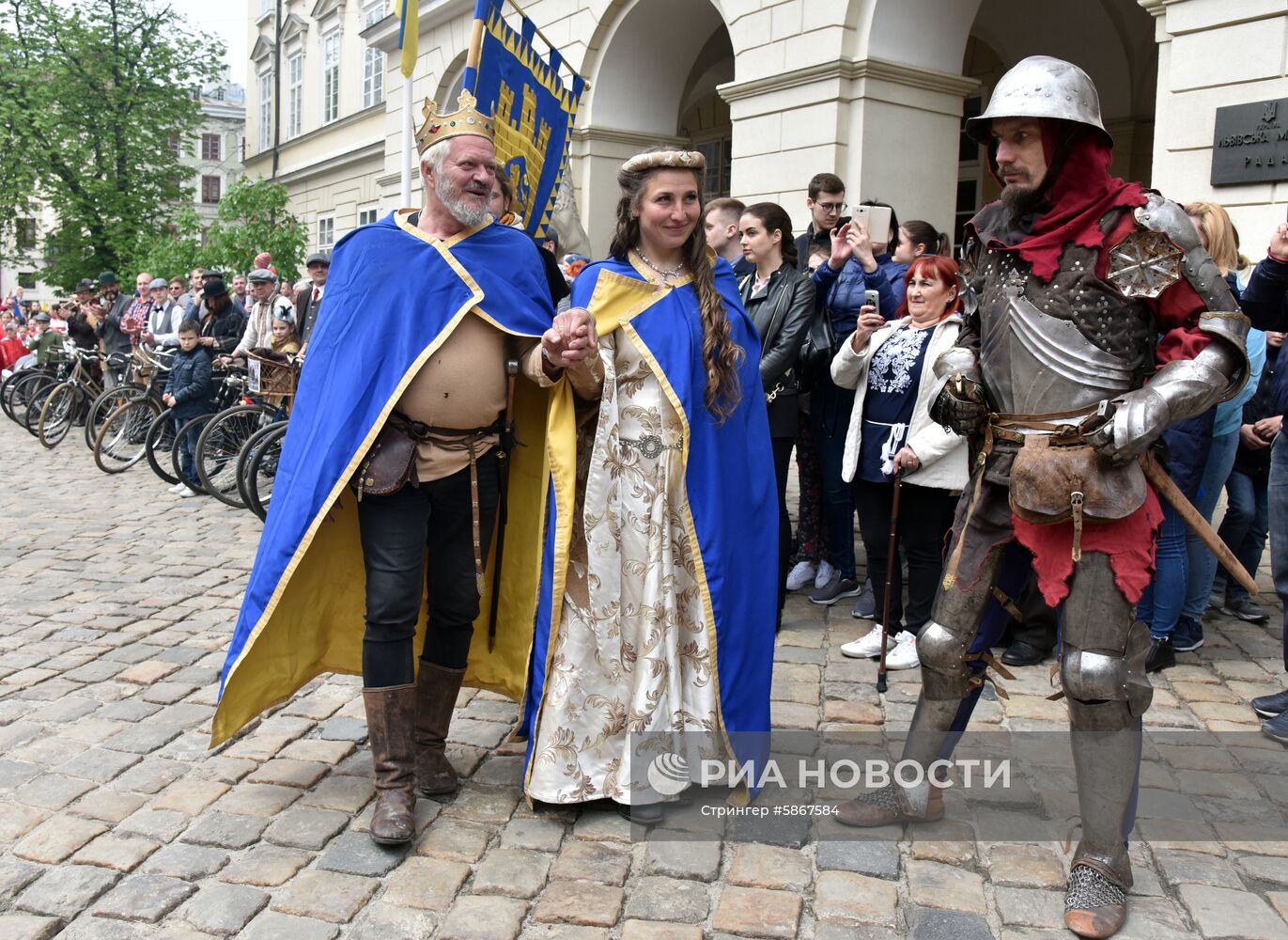 Карнавальное шествие в честь Дня города во Львове