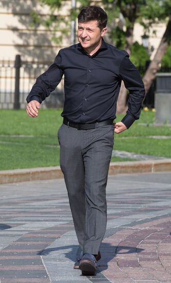 Брифинг избранного президента Украины В. Зеленского