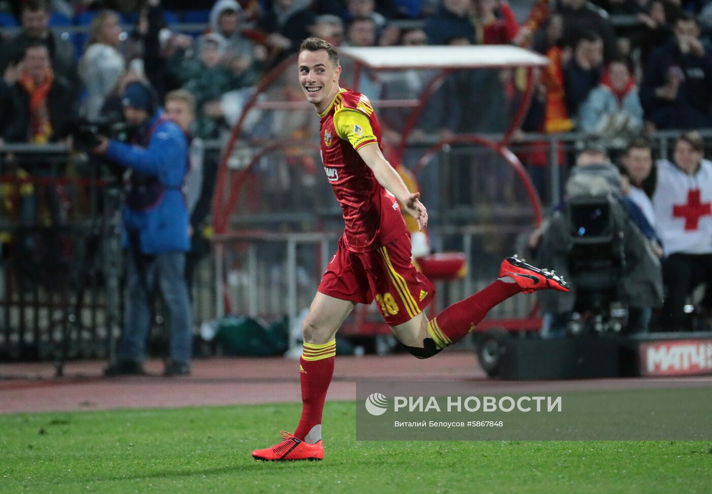 Футбол. РПЛ. Матч "Арсенал" - "Локомотив"