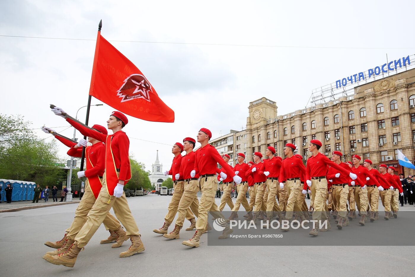 Репетиция парада Победы в Волгограде