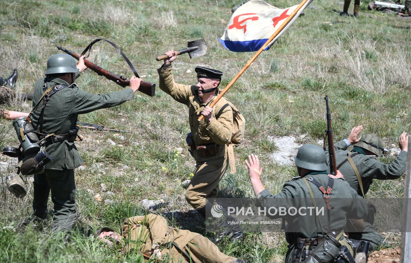 Военно-исторический фестиваль «Высота Горная» в Севастополе