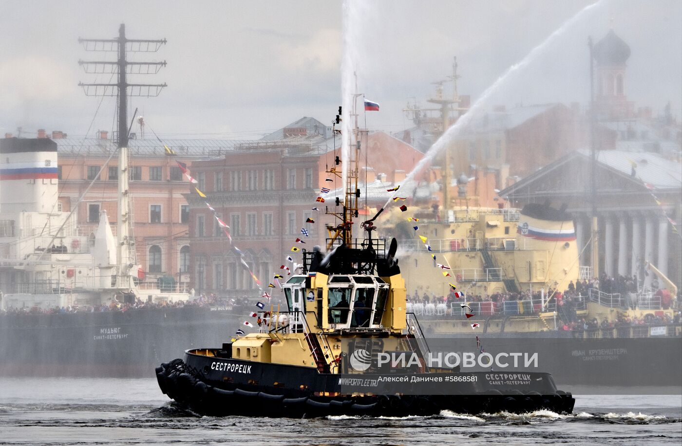 Фестиваль ледоколов в Санкт-Петербурге